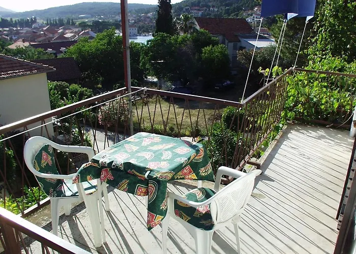 By The Sea Jelsa, Hvar - 127 ゲストハウス 3*