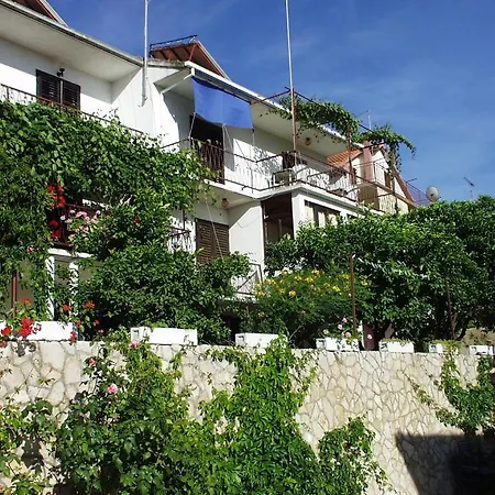 Gostinjska kuća Rooms By The Sea Jelsa, Hvar - 127 Jelsa (Hvar)